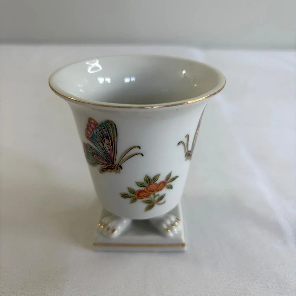 Vintage LJ of Japan Porcelain Butterfly Cup & Saucer Set‎ Gold Rim Lion Paw Feet